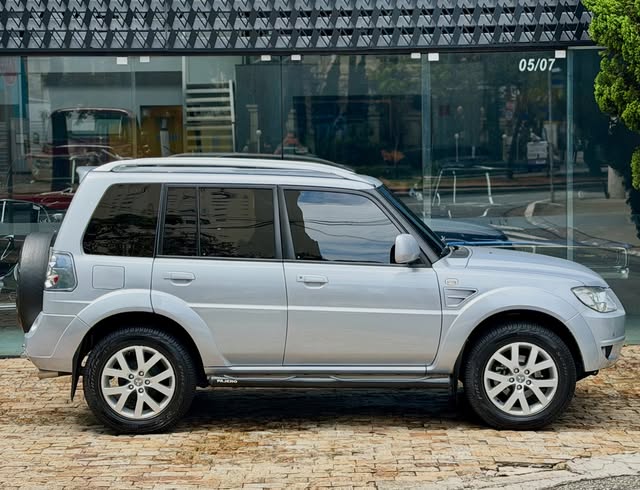 MITSUBISHI PAJERO TR4 - Imagem 2