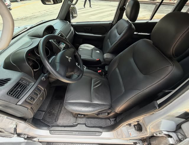 MITSUBISHI PAJERO TR4 - Imagem 14