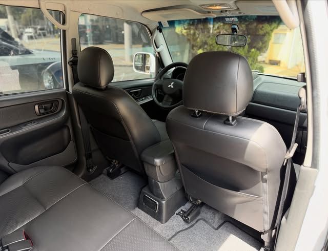 MITSUBISHI PAJERO TR4 - Imagem 15