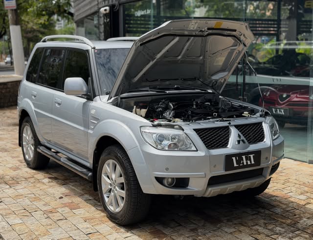 MITSUBISHI PAJERO TR4 - Imagem 18