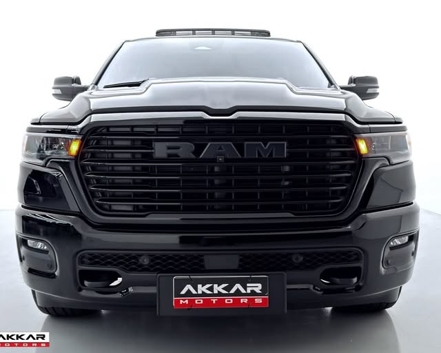 RAM 1500 LARAMIE NIGHT EDITION - Imagem 9