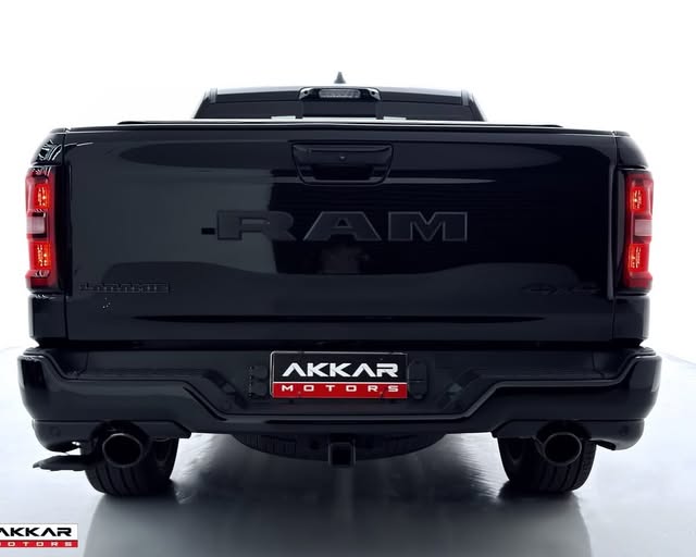 RAM 1500 LARAMIE NIGHT EDITION - Imagem 10