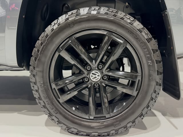 VOLKSWAGEN AMAROK HIGHLINE - Imagem 20