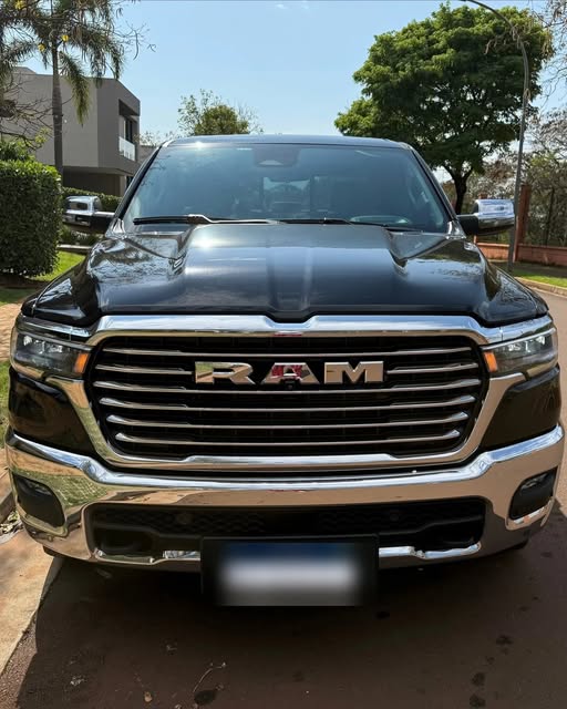 RAM 1500 LARAMIE - Imagem 2