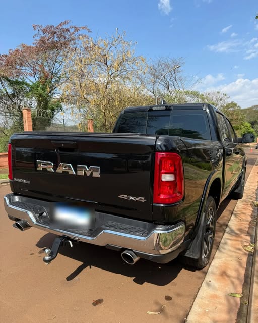 RAM 1500 LARAMIE - Imagem 3