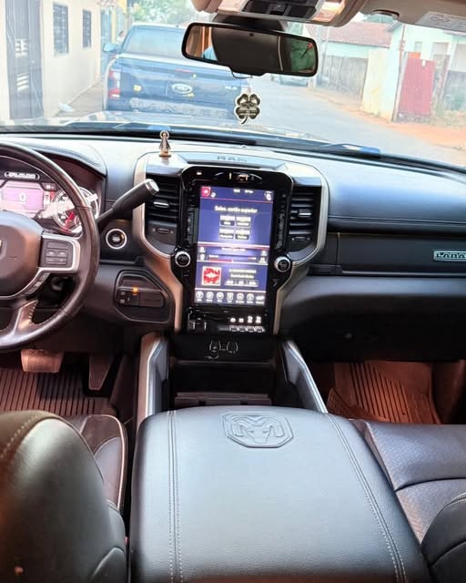 RAM 2500 LARAMIE - Imagem 2