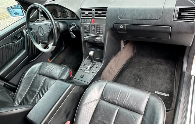 MERCEDES-BENZ C36 AMG - Imagem 11