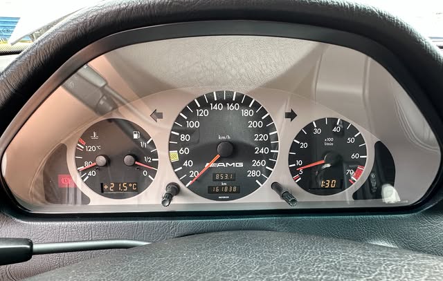 MERCEDES-BENZ C36 AMG - Imagem 10