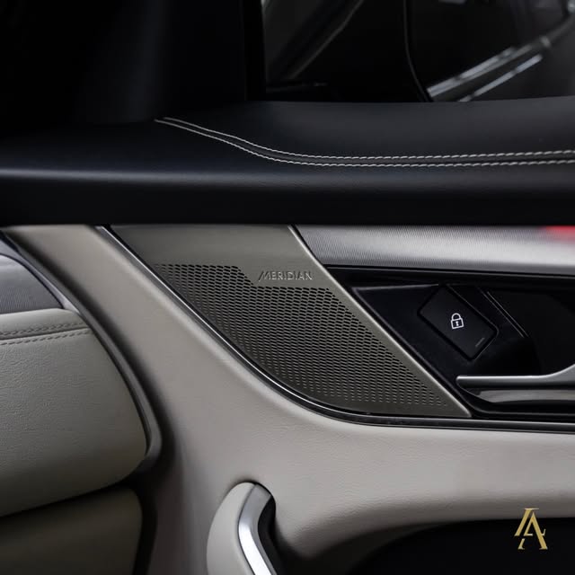 JAGUAR F-PACE R-DYNAMIC - Imagem 14