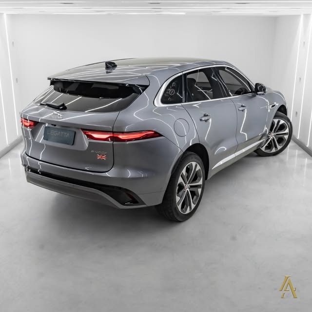 JAGUAR F-PACE R-DYNAMIC - Imagem 18