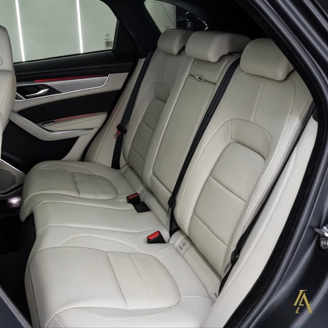 JAGUAR F-PACE R-DYNAMIC - Imagem 7