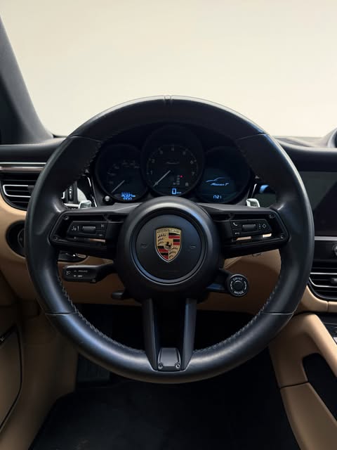 PORSCHE MACAN - Imagem 11