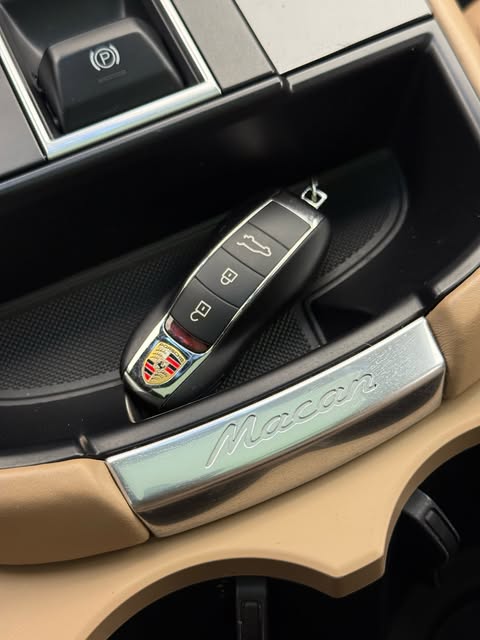 PORSCHE MACAN - Imagem 13