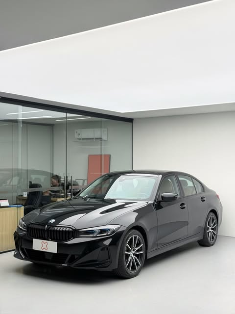 BMW 320I GP SPORT - Imagem 1