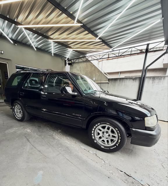 CHEVROLET BLAZER DLX - Imagem 2