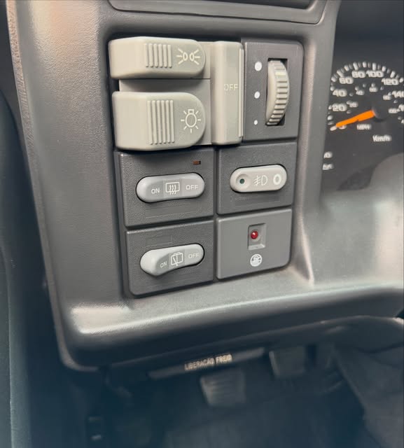 CHEVROLET BLAZER DLX - Imagem 16