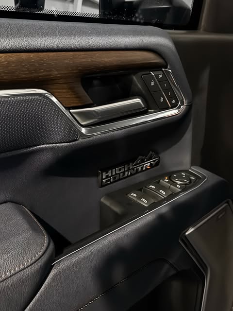 CHEVROLET SILVERADO HIGH COUNTRY - Imagem 9