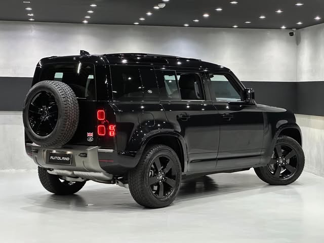 LAND ROVER DEFENDER X-DYNAMIC HSE - Imagem 4