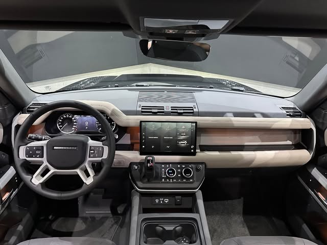 LAND ROVER DEFENDER X-DYNAMIC HSE - Imagem 5
