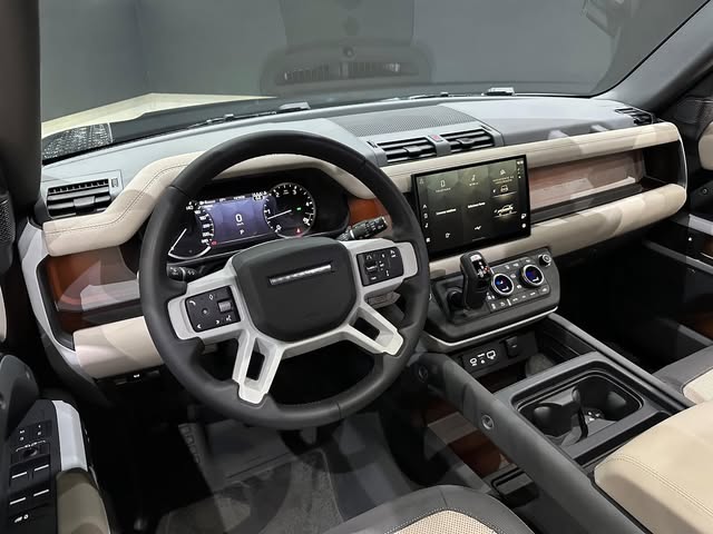 LAND ROVER DEFENDER X-DYNAMIC HSE - Imagem 6