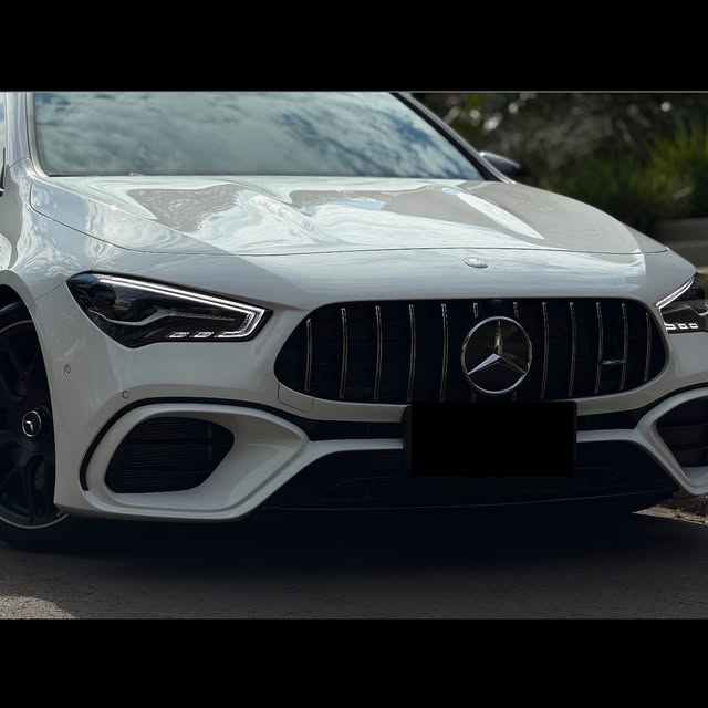 MERCEDES-BENZ CLA45 AMG - Imagem 8