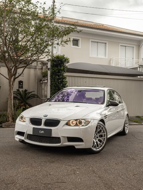 BMW M3 DCT - Imagem 1