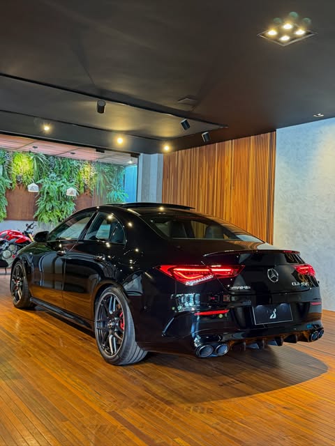 MERCEDES-BENZ CLA 45S AMG - Imagem 1