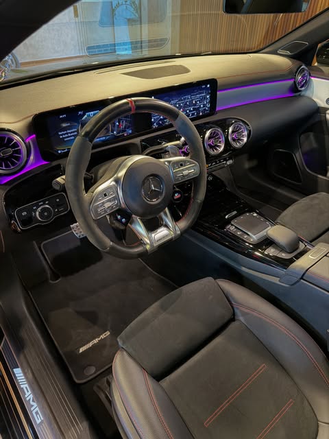 MERCEDES-BENZ CLA 45S AMG - Imagem 12