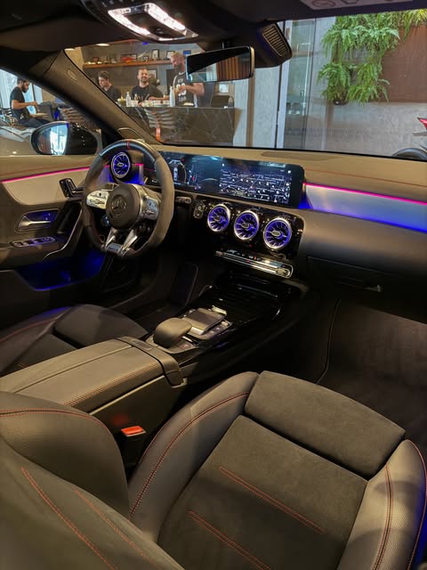 MERCEDES-BENZ CLA 45S AMG - Imagem 7