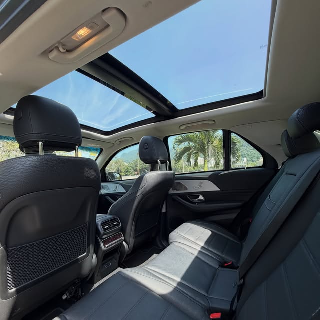 MERCEDES-BENZ GLE 450D - Imagem 7