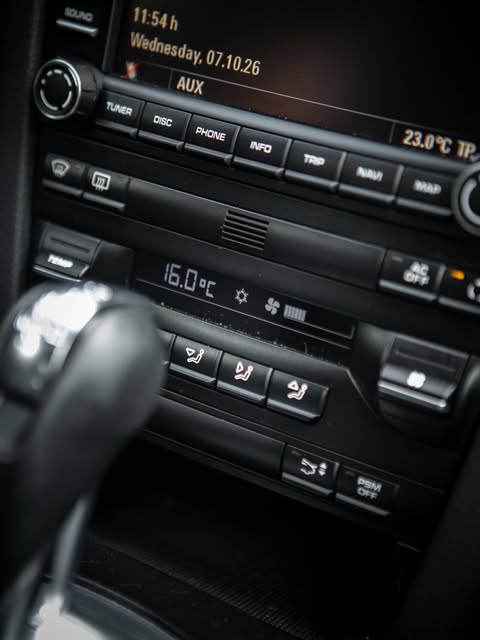 PORSCHE 911 CARRERA - Imagem 15