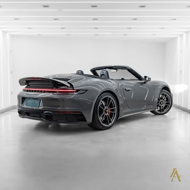 PORSCHE 911 CARRERA 4 GTS - Imagem 2