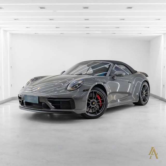 PORSCHE 911 CARRERA 4 GTS - Imagem 3