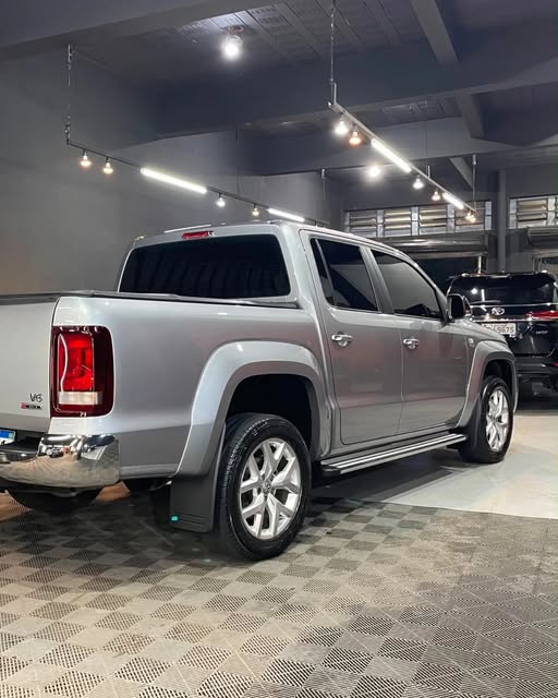 VOLKSWAGEN AMAROK HIGHLINE - Imagem 8