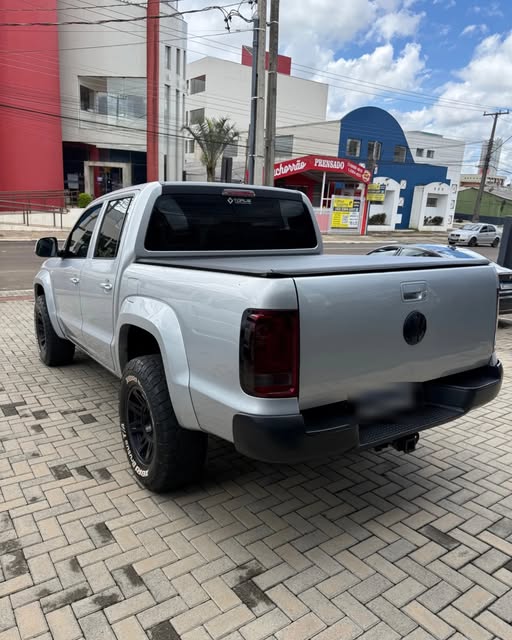 VOLKSWAGEN AMAROK COMFORTLINE 2.0 TURBO DIESEL 4X4 AUTOMÁTICO - Imagem 3