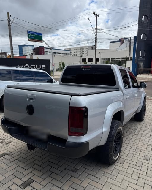 VOLKSWAGEN AMAROK COMFORTLINE 2.0 TURBO DIESEL 4X4 AUTOMÁTICO - Imagem 4