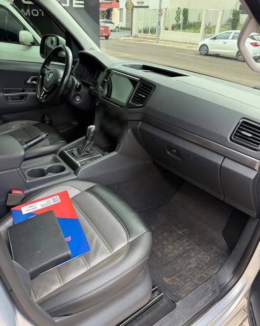 VOLKSWAGEN AMAROK COMFORTLINE 2.0 TURBO DIESEL 4X4 AUTOMÁTICO - Imagem 7