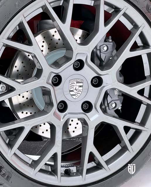 PORSCHE 911 CARRERA T - Imagem 8