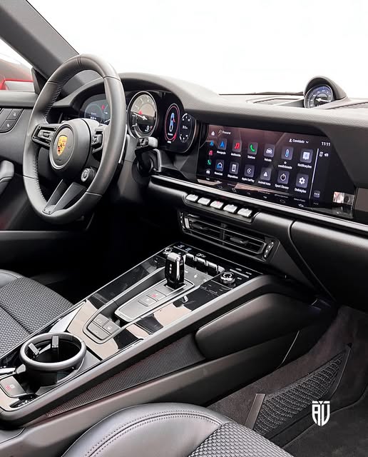 PORSCHE 911 CARRERA T - Imagem 9