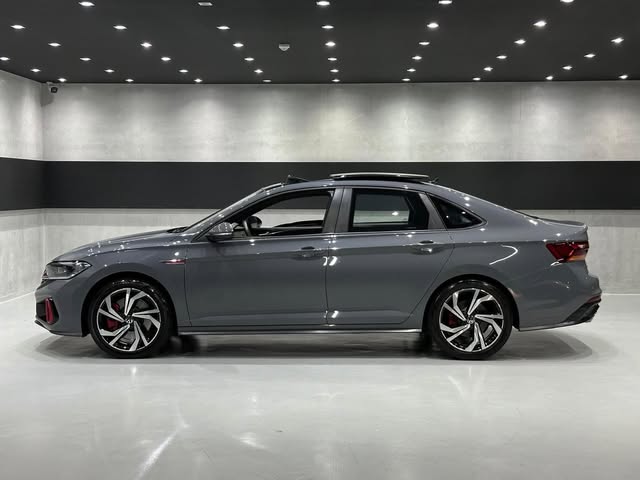 VOLKSWAGEN JETTA GLI - Imagem 9