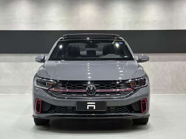 VOLKSWAGEN JETTA GLI - Imagem 10