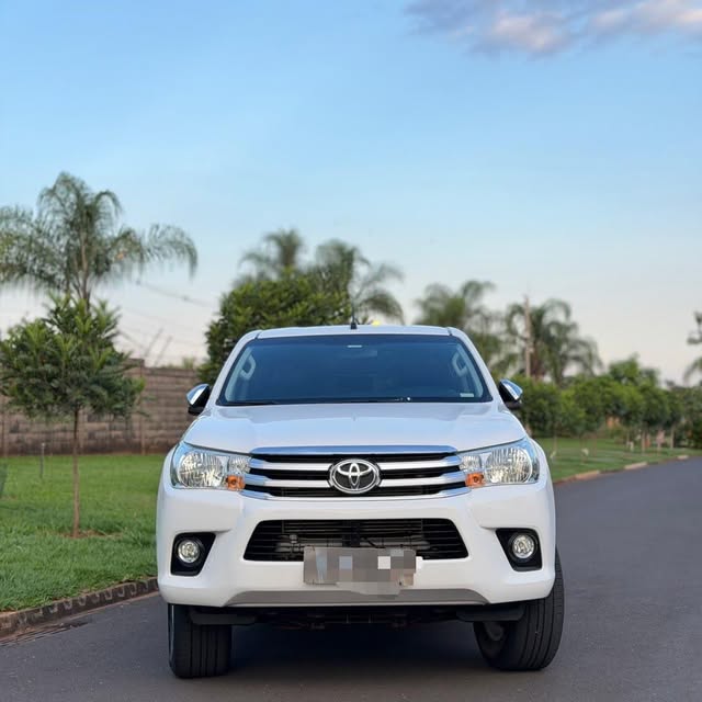 TOYOTA HILUX SRV - Imagem 3