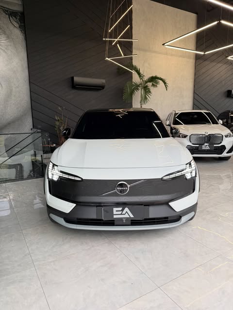 VOLVO EX30 CROSS COUNTRY - Imagem 2