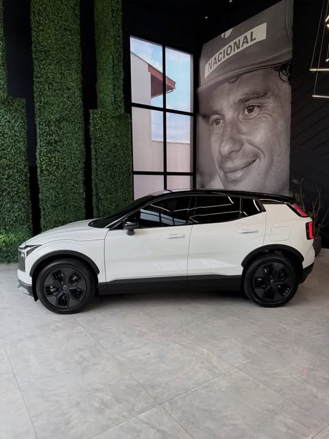 VOLVO EX30 CROSS COUNTRY - Imagem 3