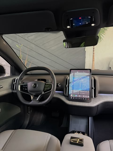 VOLVO EX30 CROSS COUNTRY - Imagem 4