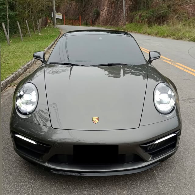 PORSCHE 911 CARRERA 4S - Imagem 5