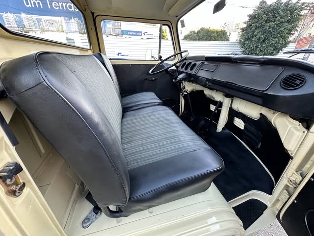 VOLKSWAGEN KOMBI - Imagem 8