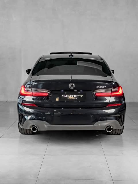 BMW 320I M SPORT - Imagem 11