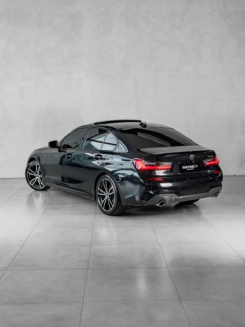 BMW 320I M SPORT - Imagem 6