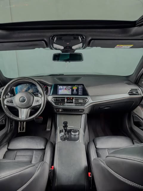 BMW 320I M SPORT - Imagem 7